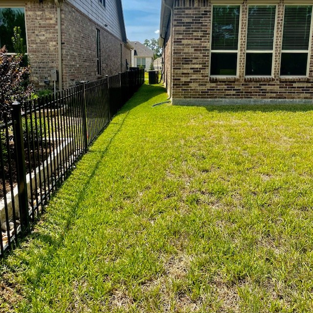 Flagstone Dry Creek Bed & Patio